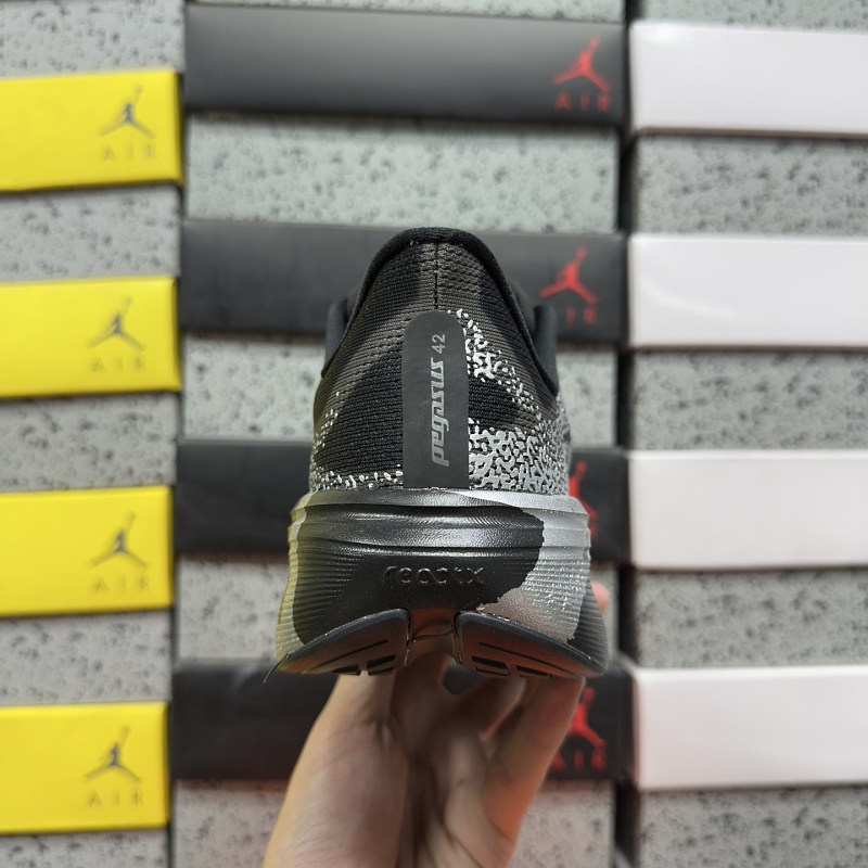 Air Zoom Pegasus 42 2