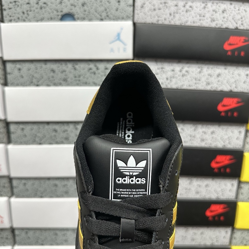 Superstar 4