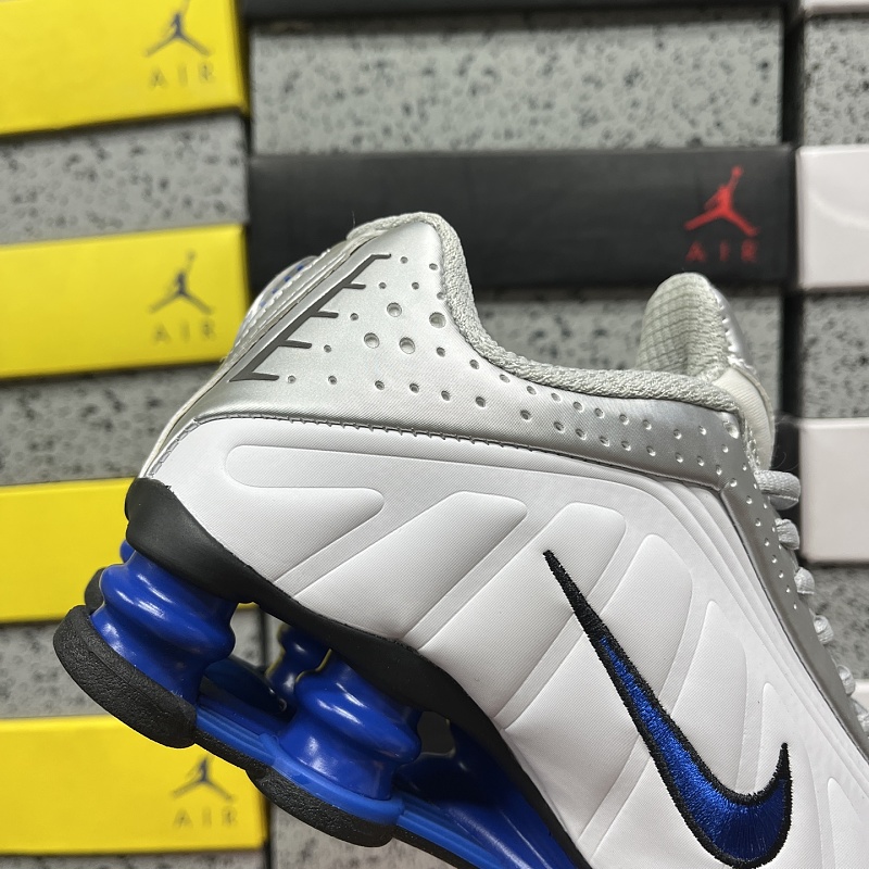 Shox R4 · 6