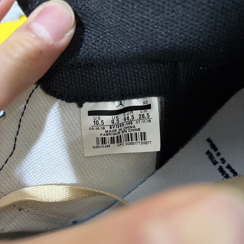 Jordan 1 Sneakers