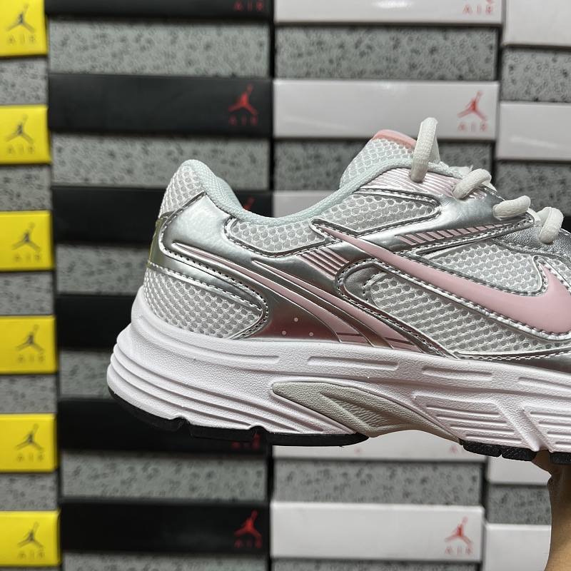 Nike Vomero 7