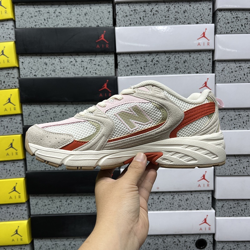 New Balance 530 Sneakers 2