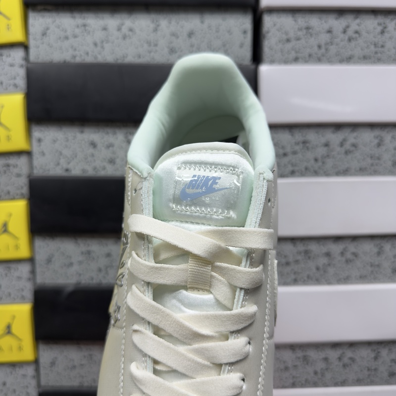 Cortez · 4