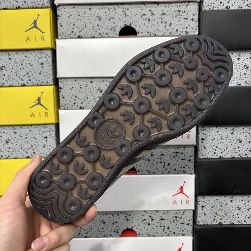 Gazelle Indoor 3