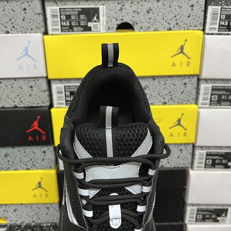 Dior B22 Sneakers