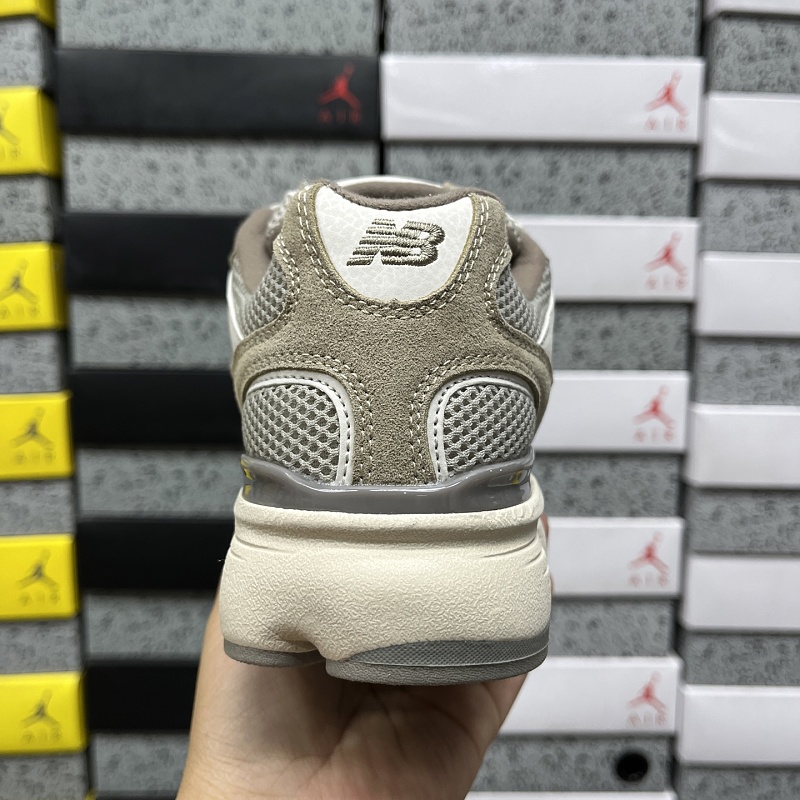 New Balance 603 Sneakers · 3