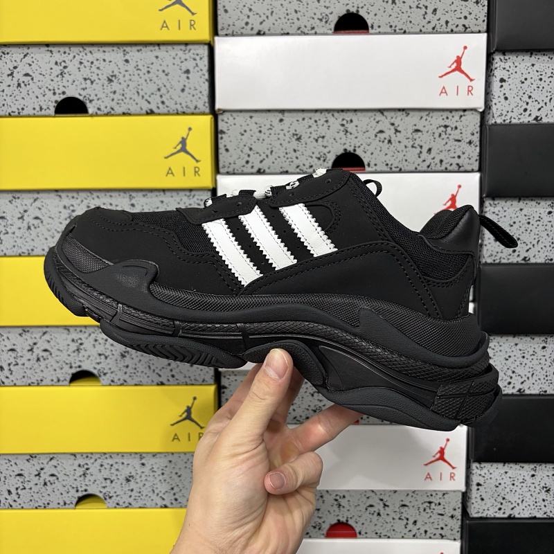 Triple S 1090 · 5