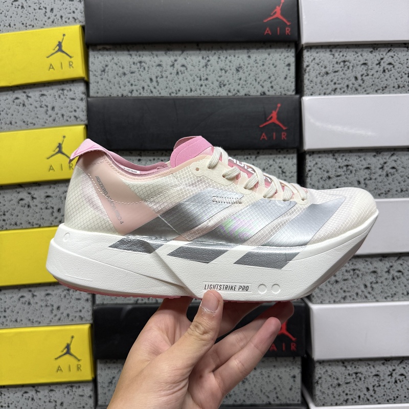Adizero Adios 4M 9