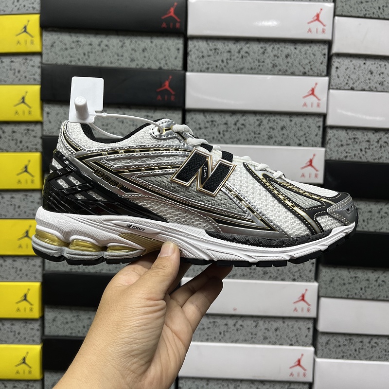 New Balance 1906 Sneakers · 3