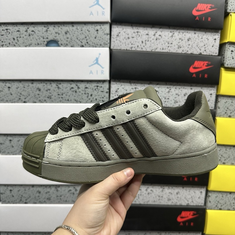 Superstar Ii 8