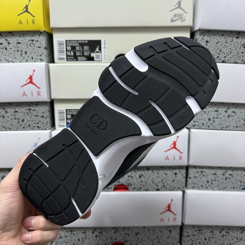 Dior B22 Sneakers 2