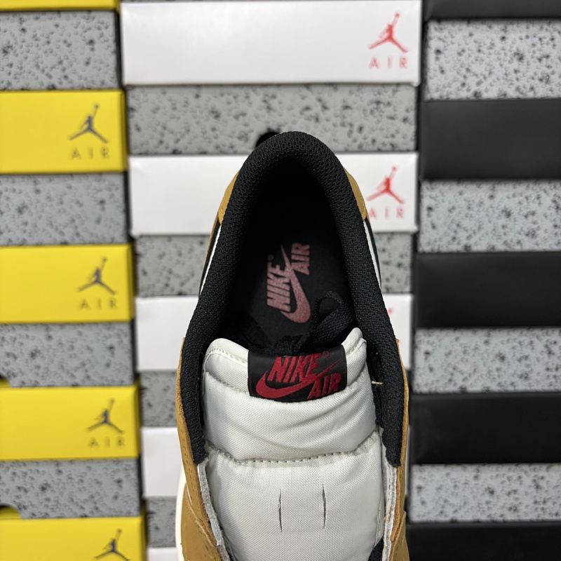 Jordan 1 Sneakers 7