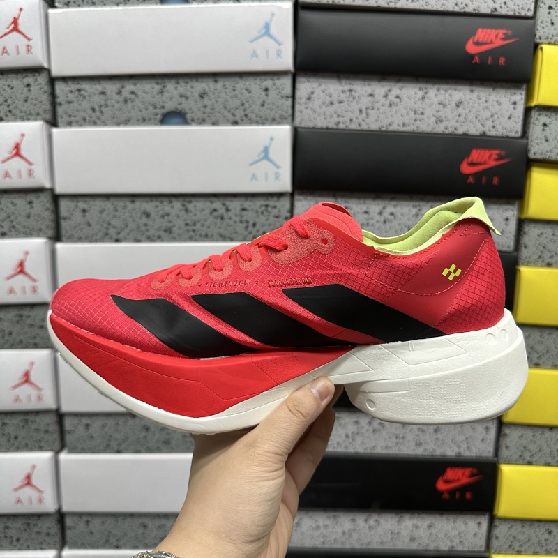 Adizero Adios 4M 8