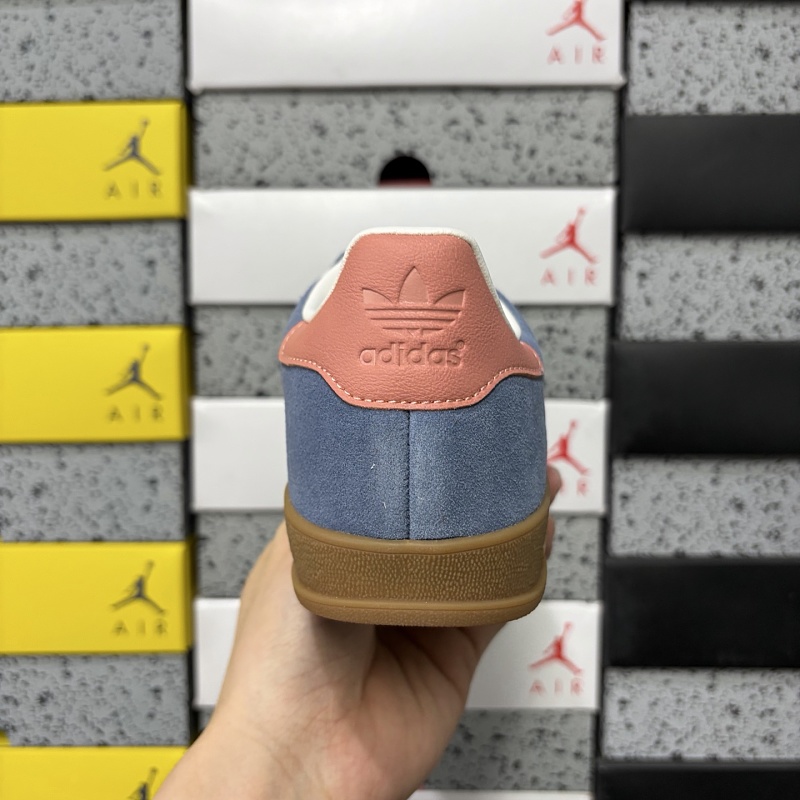 Gazelle Indoor 4