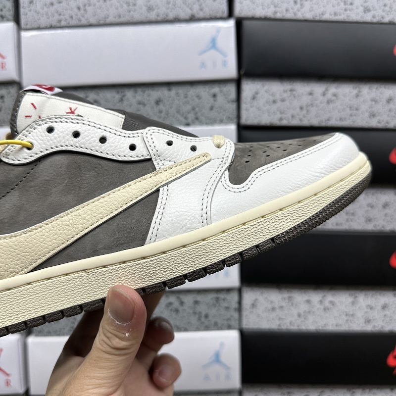 Nike Reverse Swoosh Sneakers 6