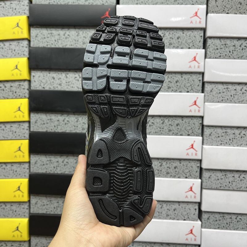 Air Max Moto 2K 4