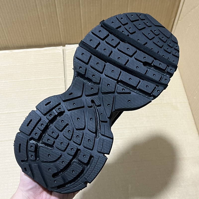 3XL 35-46 巴黎3XL全黑 2901 · 2