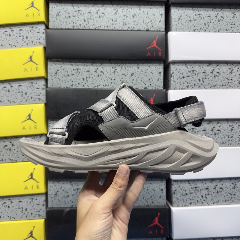 W Infini Hike Tc /bcmn · 3