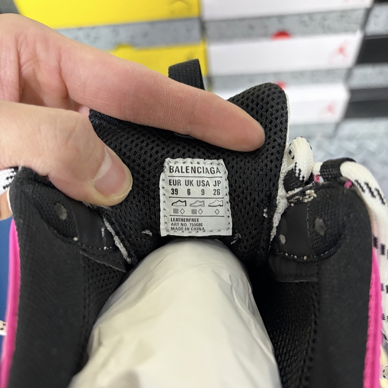 Triple S 5671