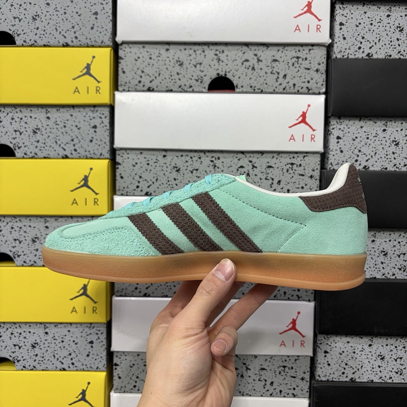 Gazelle Indoor 2