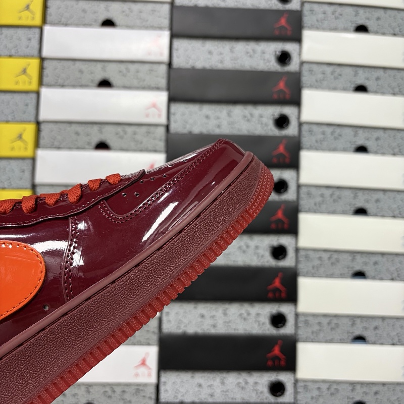 Air Force1 · 6