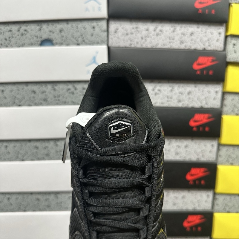 Air Max Plus 4