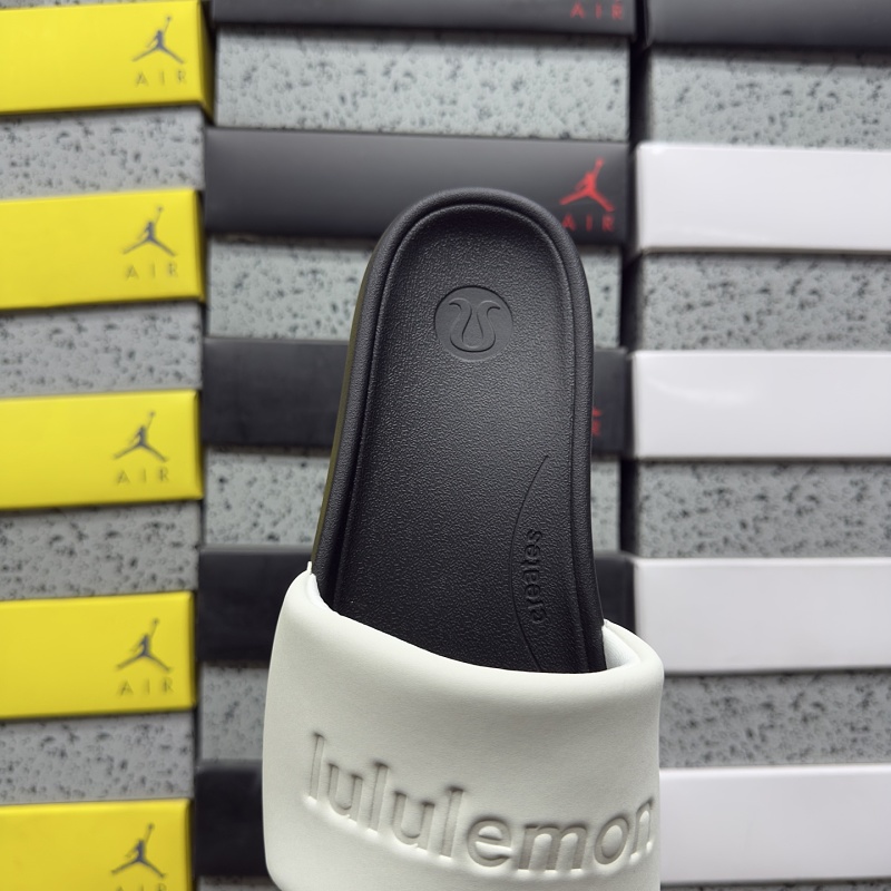 Restfeel Slide Ltiv/blk/ltiv · 4