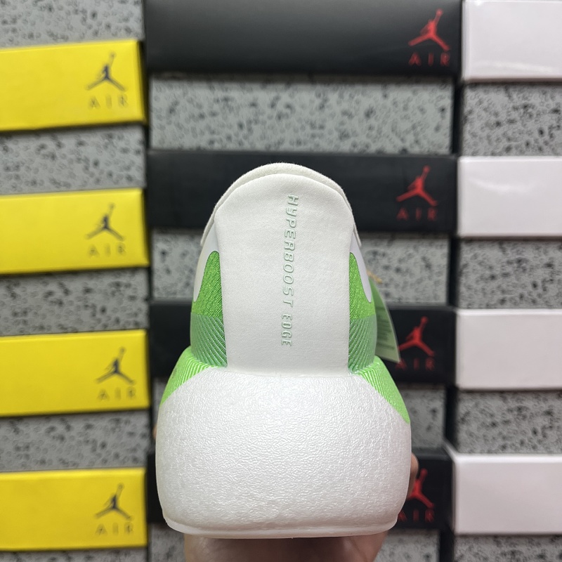 Hyperboost Edge M · 3
