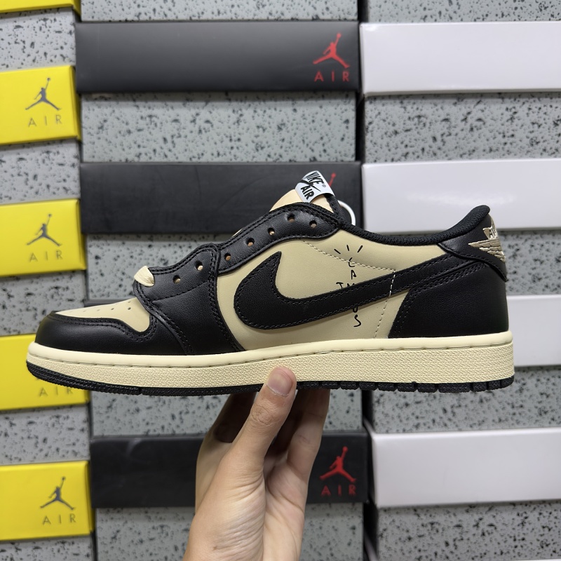 Jordan 1 Sneakers 4
