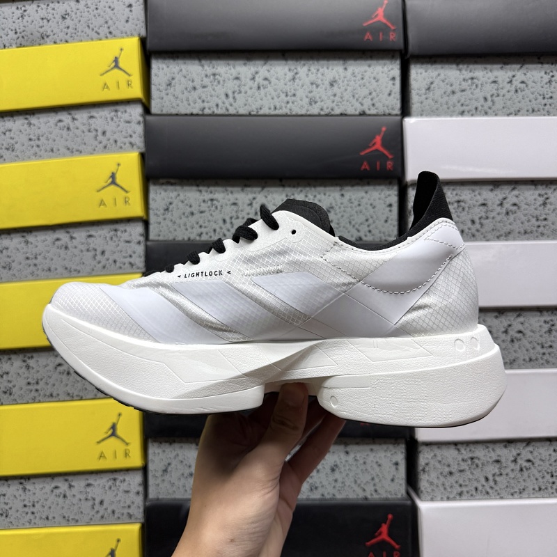 Adizero Adios 4M 3