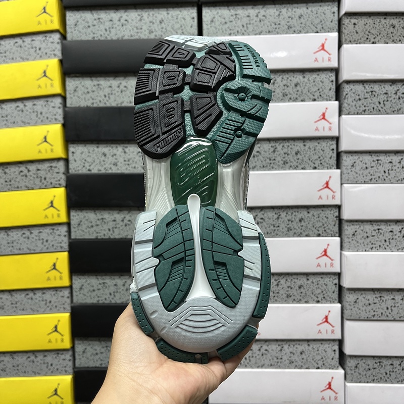 Runner7.5 9012 · 5