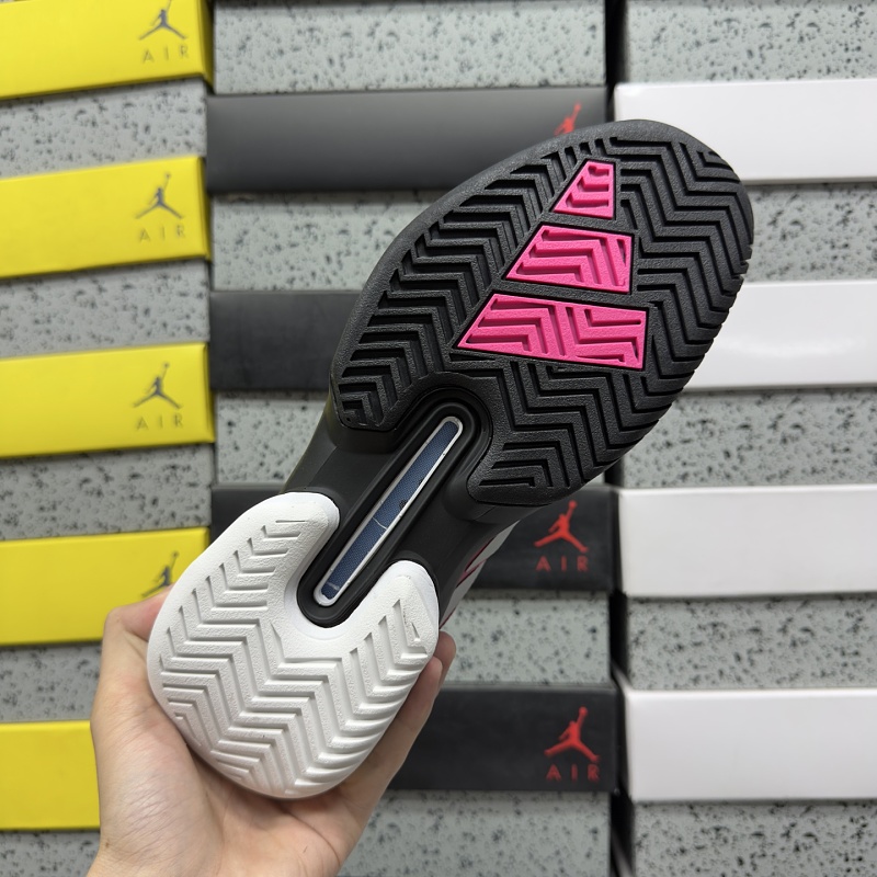 Adizero Ubersonic 5 M 2