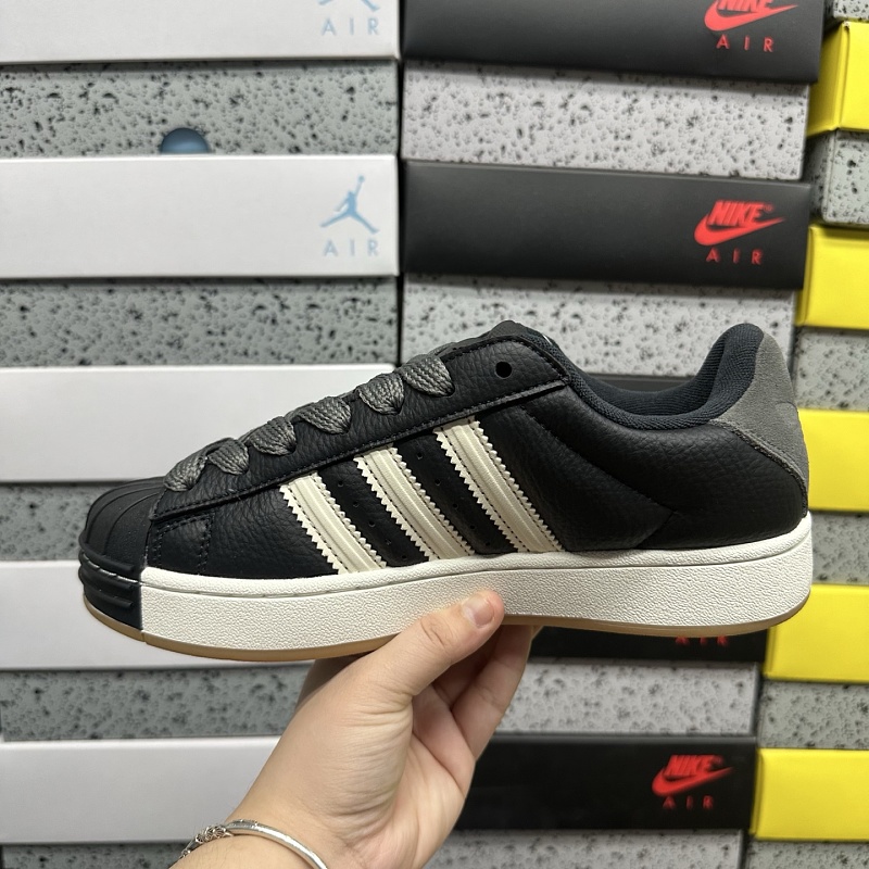 Superstar Ii 8