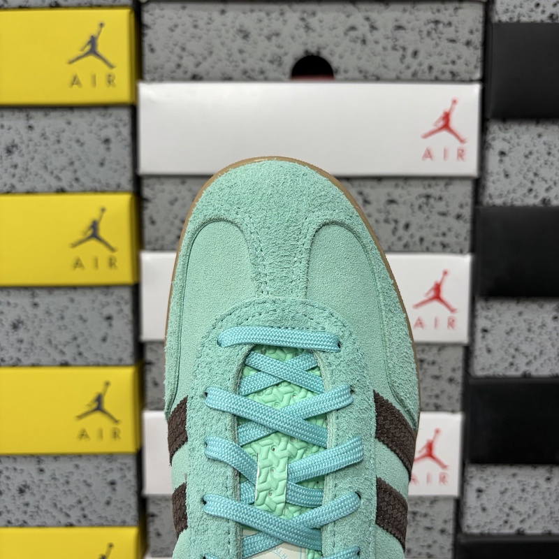 Gazelle Indoor 8