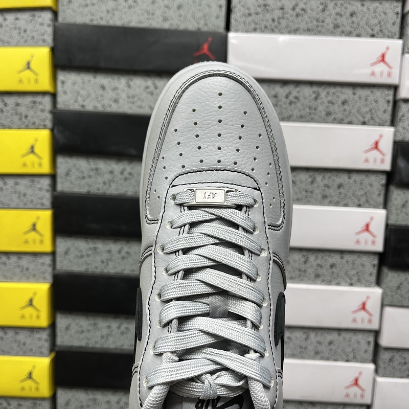 Air Force 1 · 6