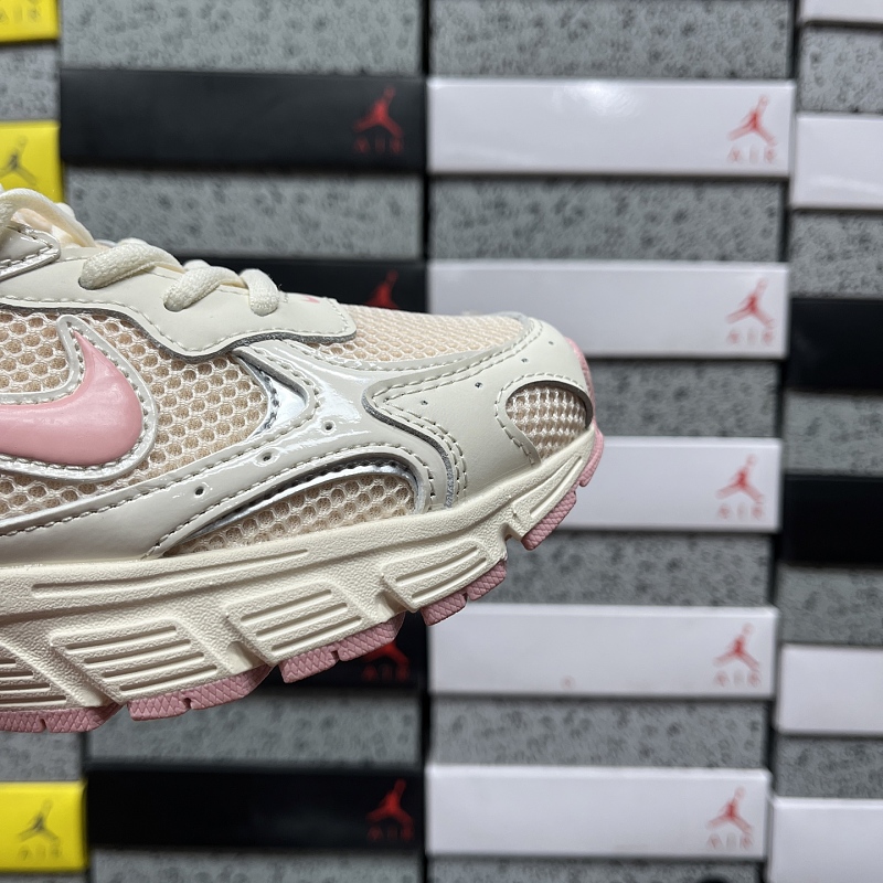 Nike Vomero 8