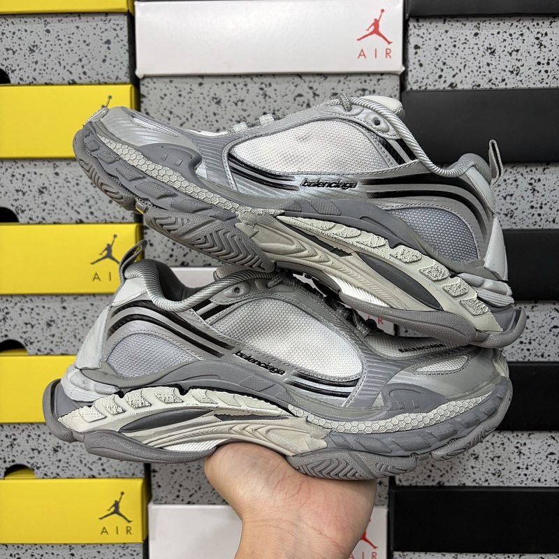 Triple S 2 1800 · 2