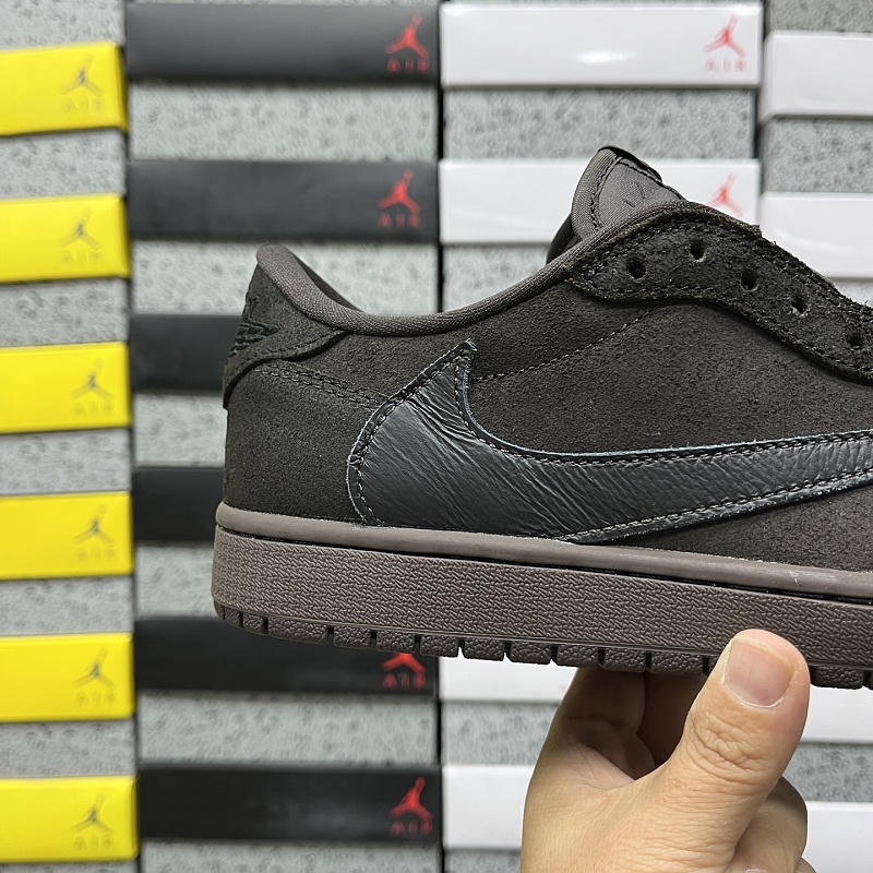 Jordan 1 Sneakers 7