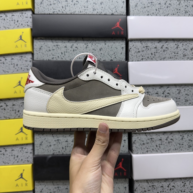 Jordan 1 Sneakers 10