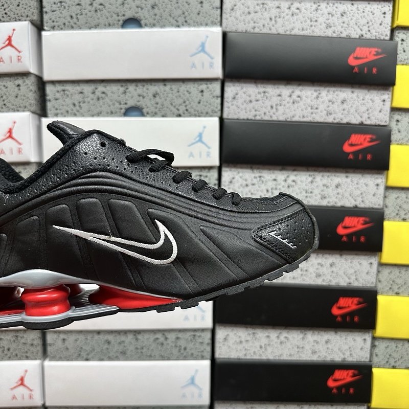 Shox R4 · 6