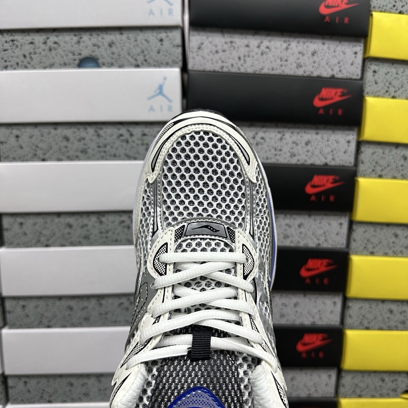 Omni9 · 4