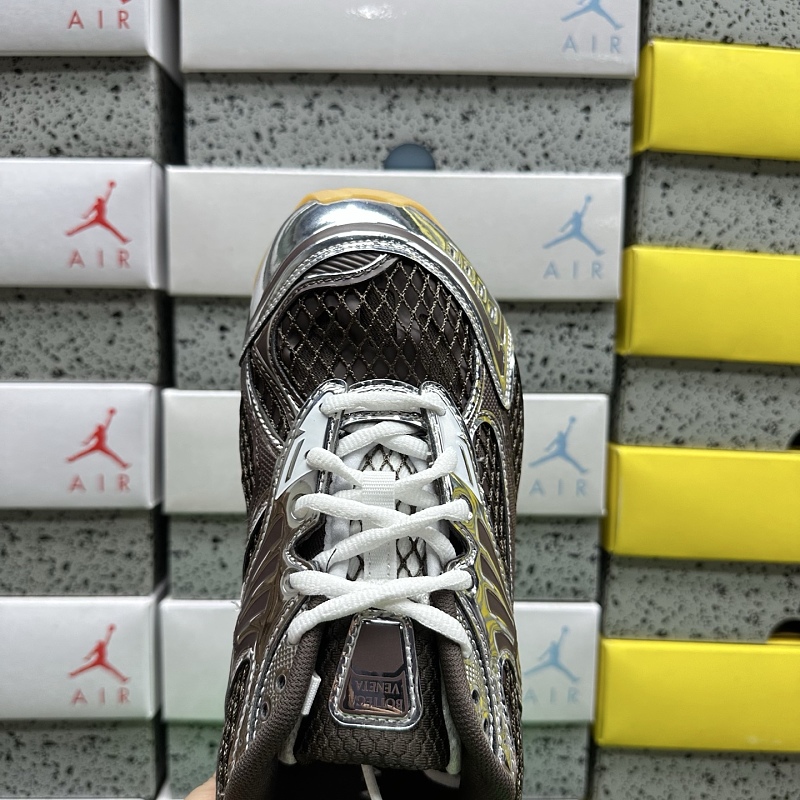 Bottega Veneta Sneakers 6