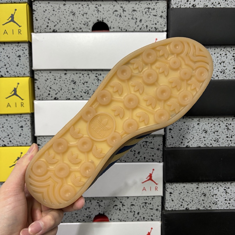 Gazelle Indoor 3