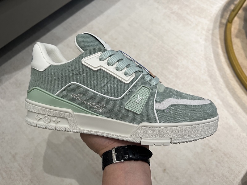 1V Trainer 32 9