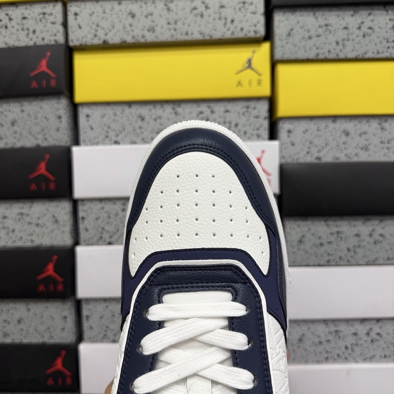 Dior B28 Sneakers 8