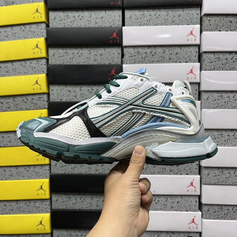 Runner7.5 9012 · 4