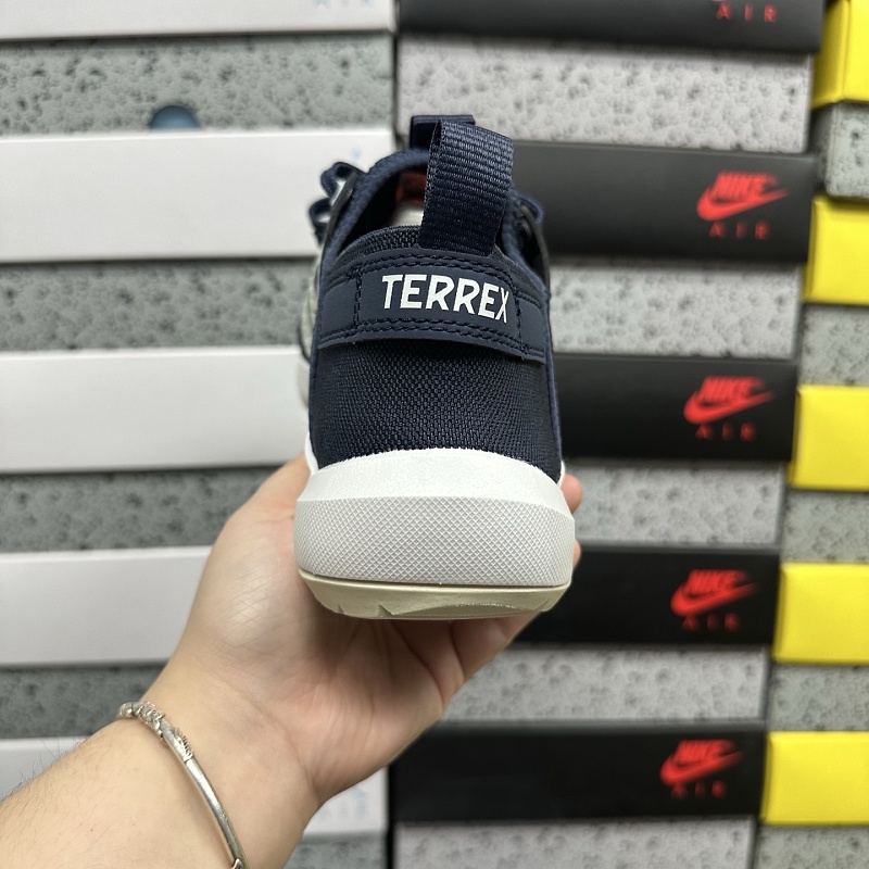 Terrex Daroga 25 · 3