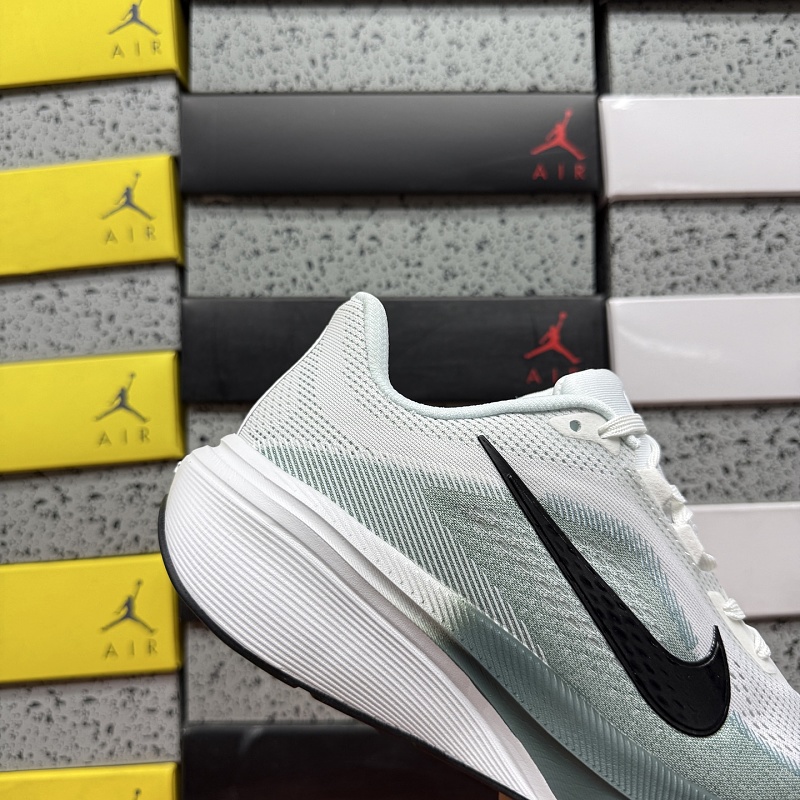 Zoom Pegasus 42 6