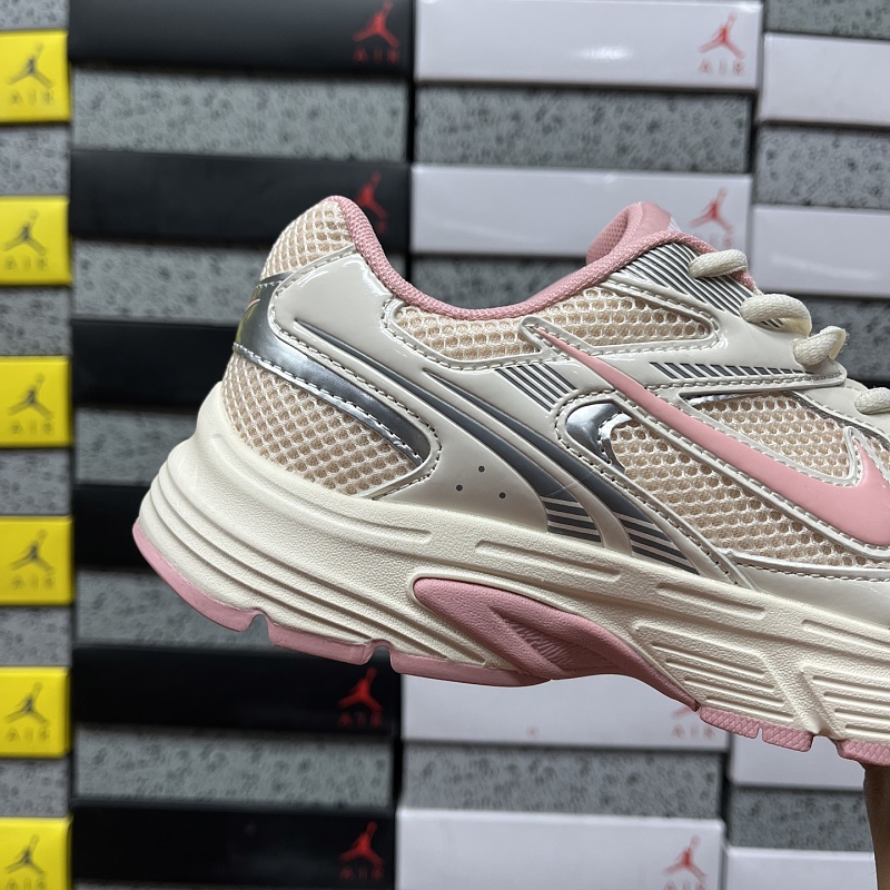 Nike Vomero 7