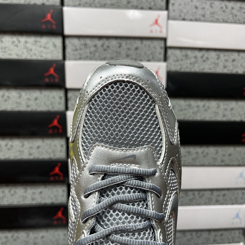 Nike Vomero 6